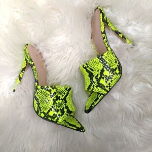 NWB Aldo Neon Green snake skin Mule Heels